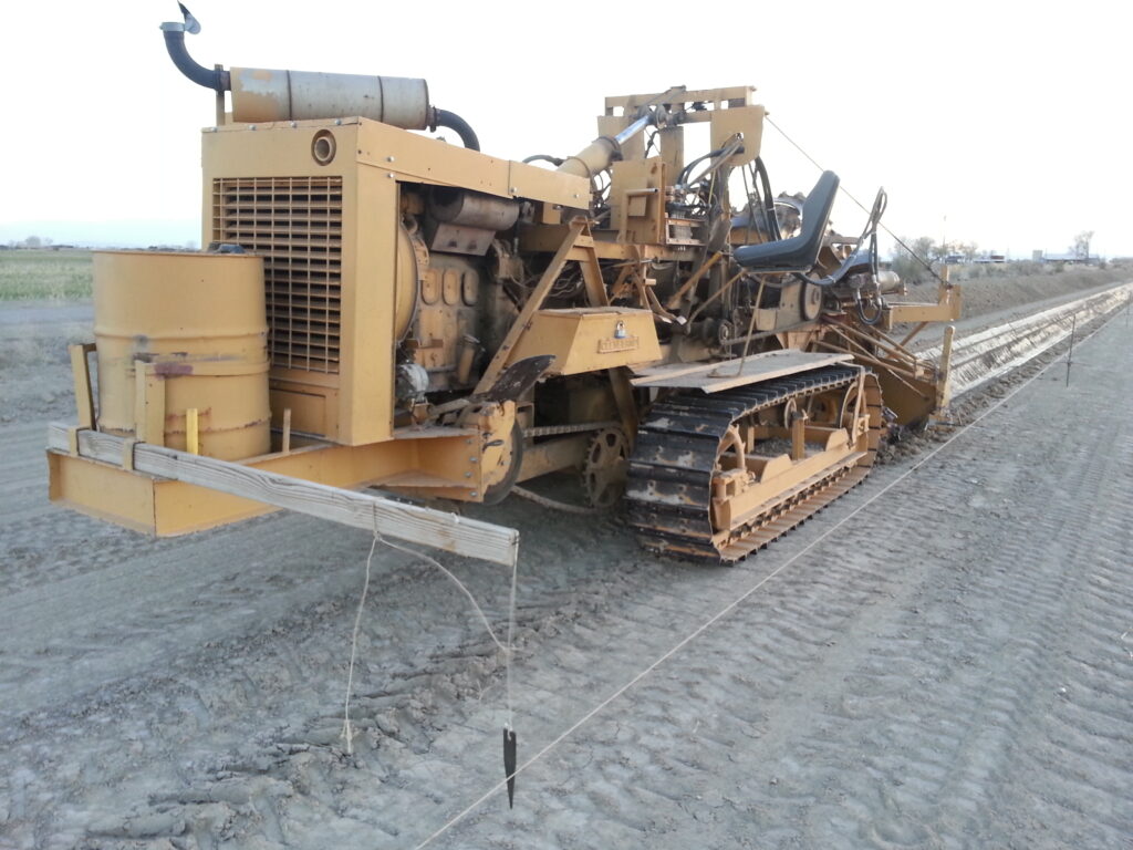 The 'small' Trencher following the string